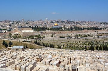 Fototapeta na wymiar Mount of Olives Jewish Cemetery in Jerusalem - Israel
