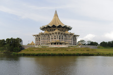 Parlamentsgebaeude in Kuching