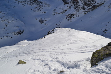 Spojrzenie w dół stoku © Marta