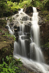 Fototapeta premium Erawan Waterfall, Erawan National Park in Kanchanaburi, Thailand