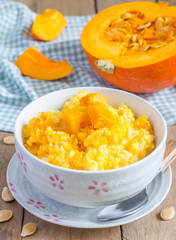 Pumpkin porridge with rice and milk