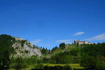 Le fort du Larmont et le château de Joux (25)