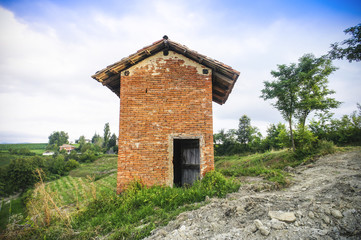 Fototapeta na wymiar Small house made of bricks