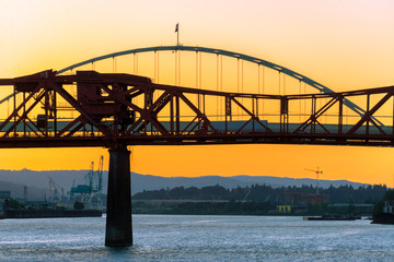 Fototapeta premium Broadway Bridge Sunset
