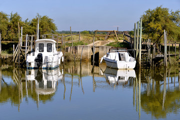 Fototapeta na wymiar Port of Audenge in France