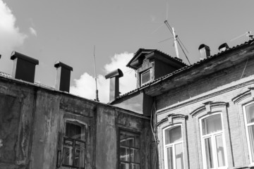 Traditional Russian Roofing and Housing
