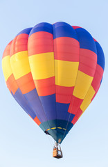 Naklejka premium Colorful hot air balloon