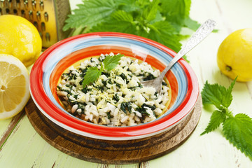 Risotto with nettles and lemon