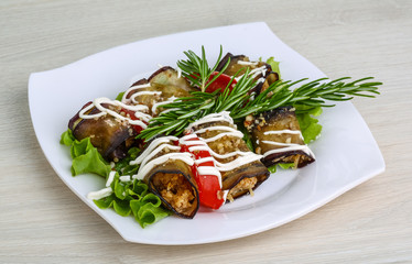 Aubergine roll