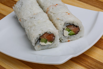 Japan sushi - tuna roll
