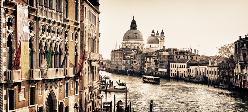 Gorgeous view on Venice water channel