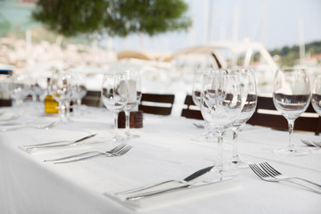 Fine dining restaurant/Dinner table place setting