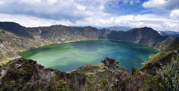 Quilotoa Lagoon, Chugchillan, Ecuador
