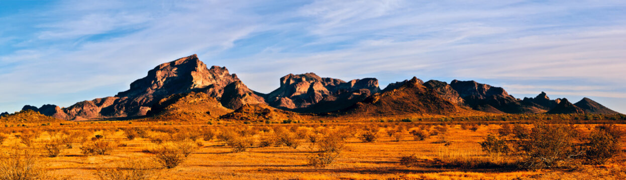 Saddleback Mountain near Harquahala Valley, Arizona, USA