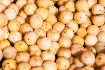 many roast round small potatos