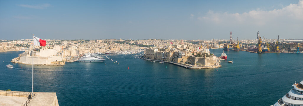 Malta - Blick auf den Hafen von Valletta