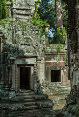 Fototapeta na wymiar gopura of the temple chau say tevoda in siam reap, cambodia