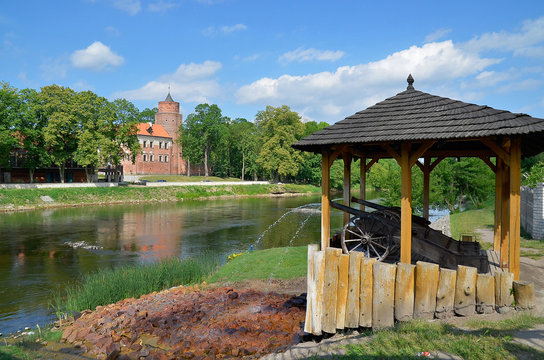 Uniej&oacute;w, źr&oacute;dło geotermalne