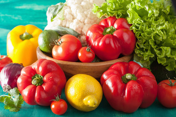 vegetables tomato pepper onion cauliflower lettuce