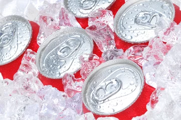 Foto op Plexiglas Close Up of Soda Cans in Ice © Steve Cukrov