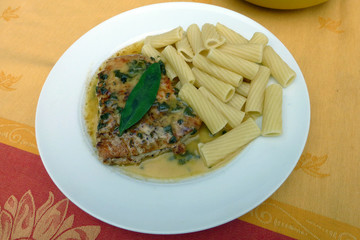 Putenschnitzel Saltimbocca
