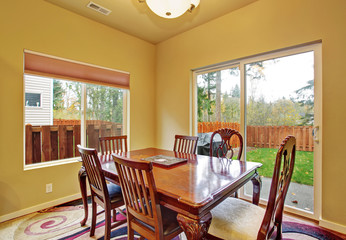 Excellent dinning room with sliding glass door.