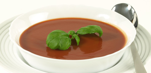 Tomato soup in bowl