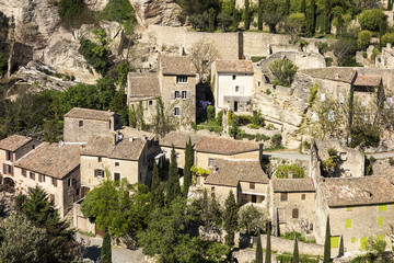 Gordes Under The Cliffs