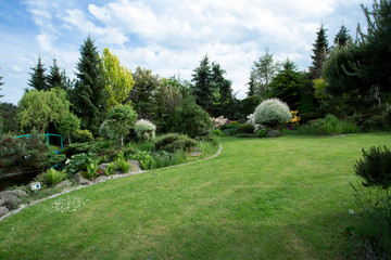 Fototapeta na wymiar Beautiful spring garden design