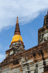 Naklejka premium The beautiful old temple at Ayutaya Thailand.