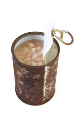 white beans rot in rust cans