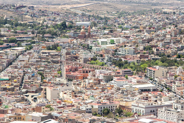 Fototapeta na wymiar Aqueduct and cityscape of Zacatecas Mexico