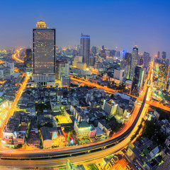 Fototapeta na wymiar Bangkok at dusk