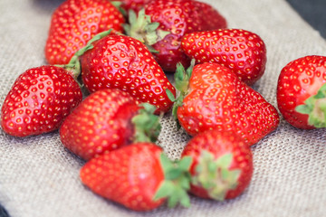 many strawberries