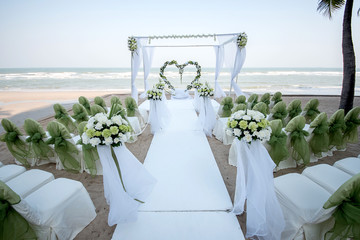 Decoration of wedding flowers in heart shape