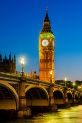 Obraz premium The Palace of Westminster at dusk, London