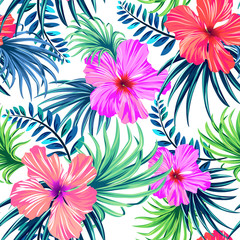 naadloze tropische bloemmotief. hibiscus en palmbladeren op witte achtergrond. klassieke aloha-motieven in een sappig kleurrijk patroonontwerp.