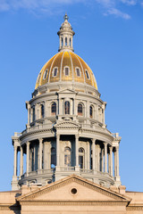 Fototapeta premium Gold covered dome of State Capitol Denver