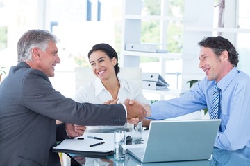 Business people reaching an agreement 