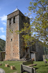 Iglesia en Badaín, Ordesa, Pirineos