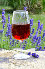 Verre de vin Rosé de Provence © PHILETDOM