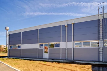 Zelfklevend Fotobehang Industrieel gebouw Aluminum facade on industrial building