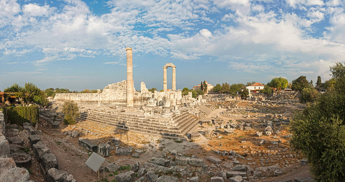 Temple of Apollo in antique city of Didyma