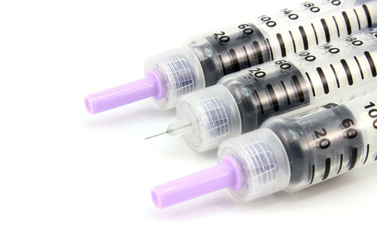 Three syringe insulin pen