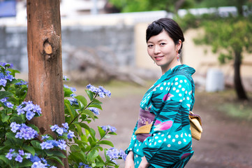 浴衣の女性