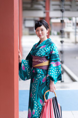 浴衣の女性