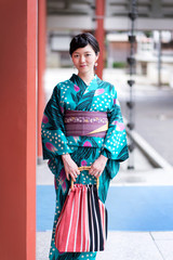浴衣の女性