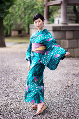 浴衣の女性