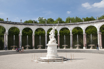 Obraz premium La colonnade, château de Versailles
