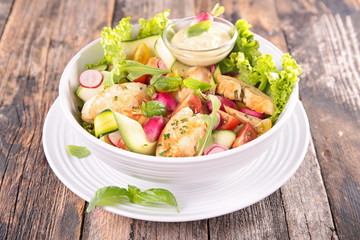 salad with vegetable and chicken